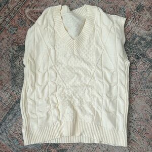 Sweater vest cream
